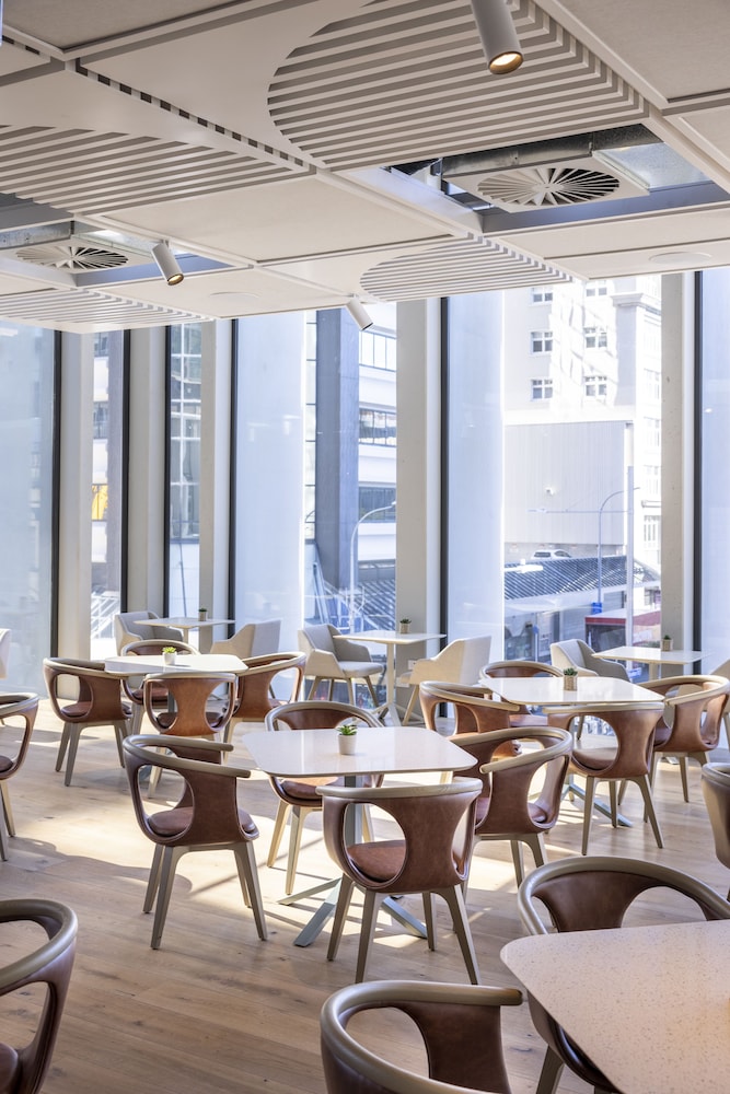 holiday inn express auckland city centre