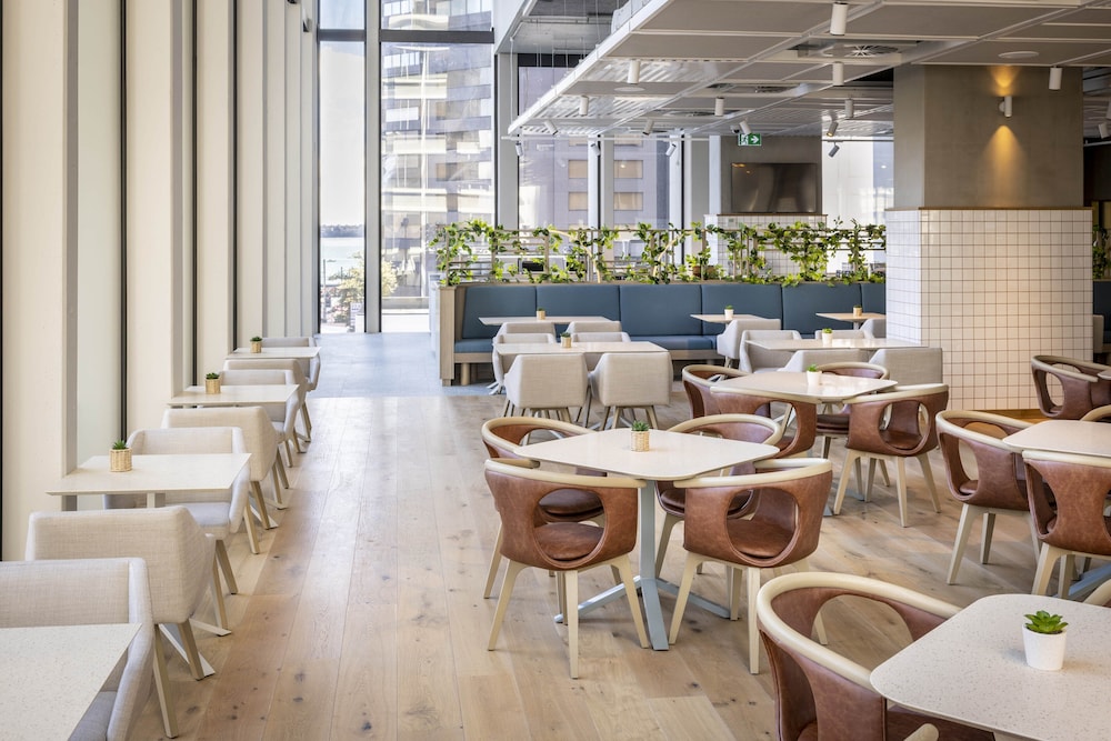 holiday inn express auckland city centre