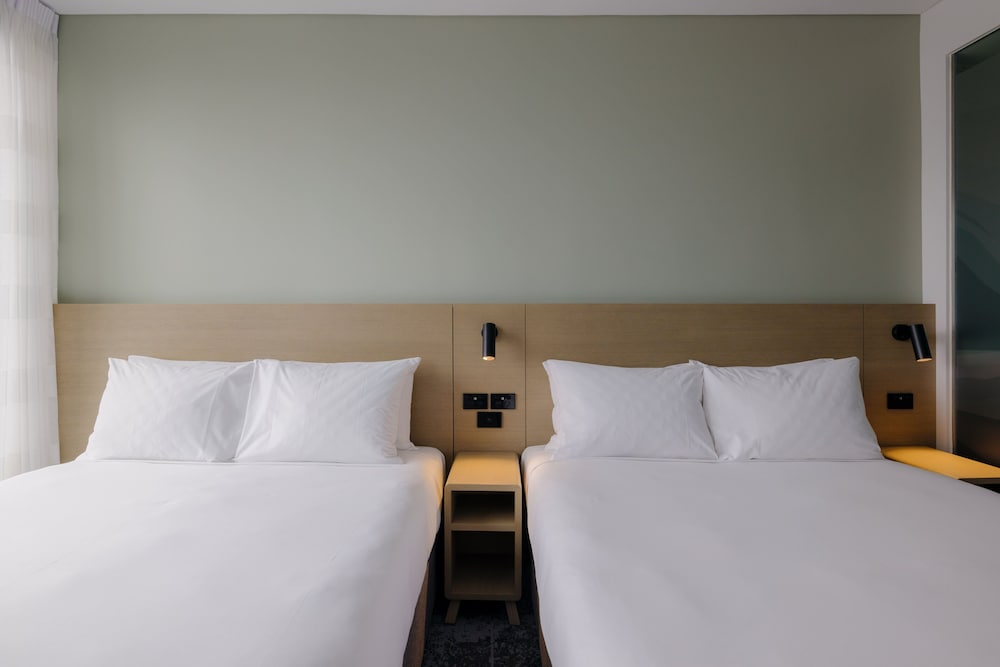 holiday inn express auckland city centre