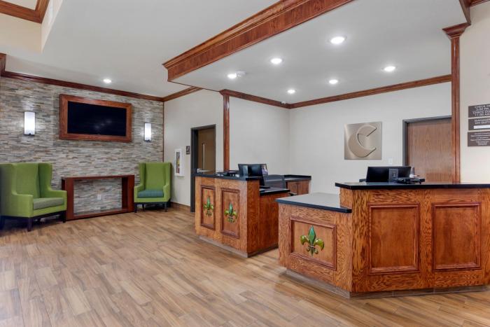 comfort suites west monroe near ike hamilton expo center