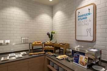 holiday inn express munich north