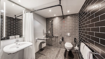 holiday inn express munich north