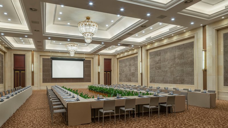 holiday inn and suites wuhan international expo