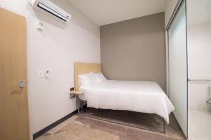 sova micro room and social hotel