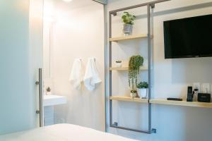 sova micro room and social hotel