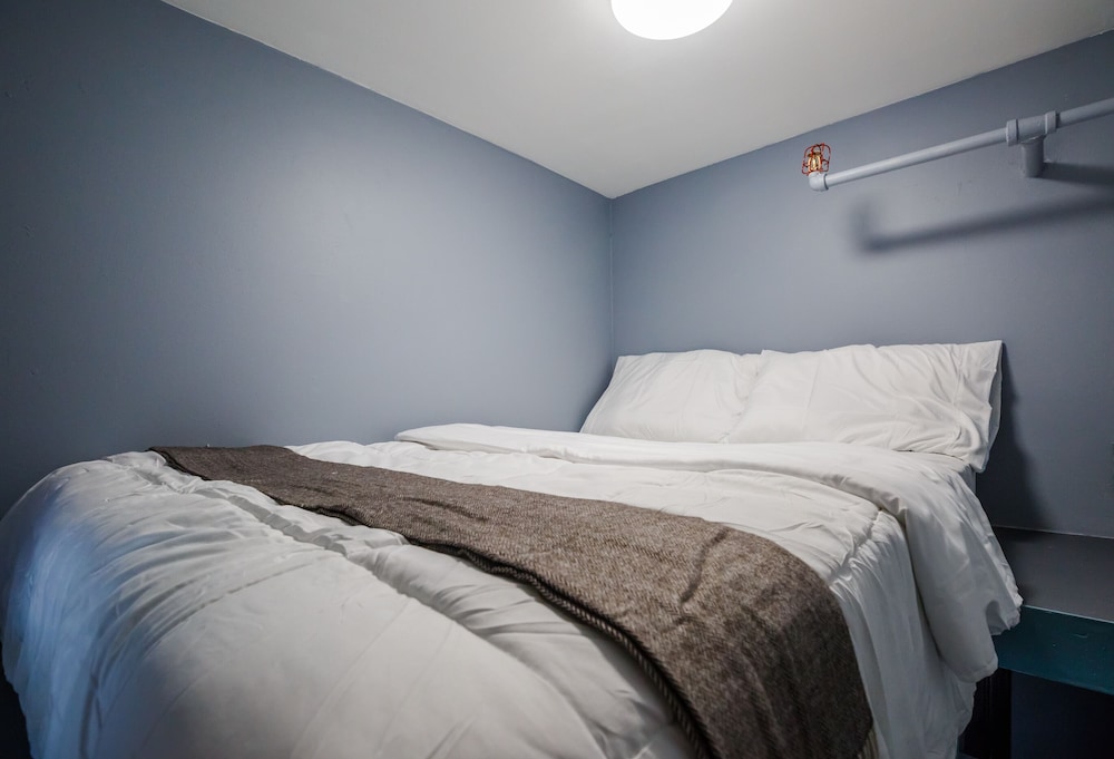 incentra home chelsea