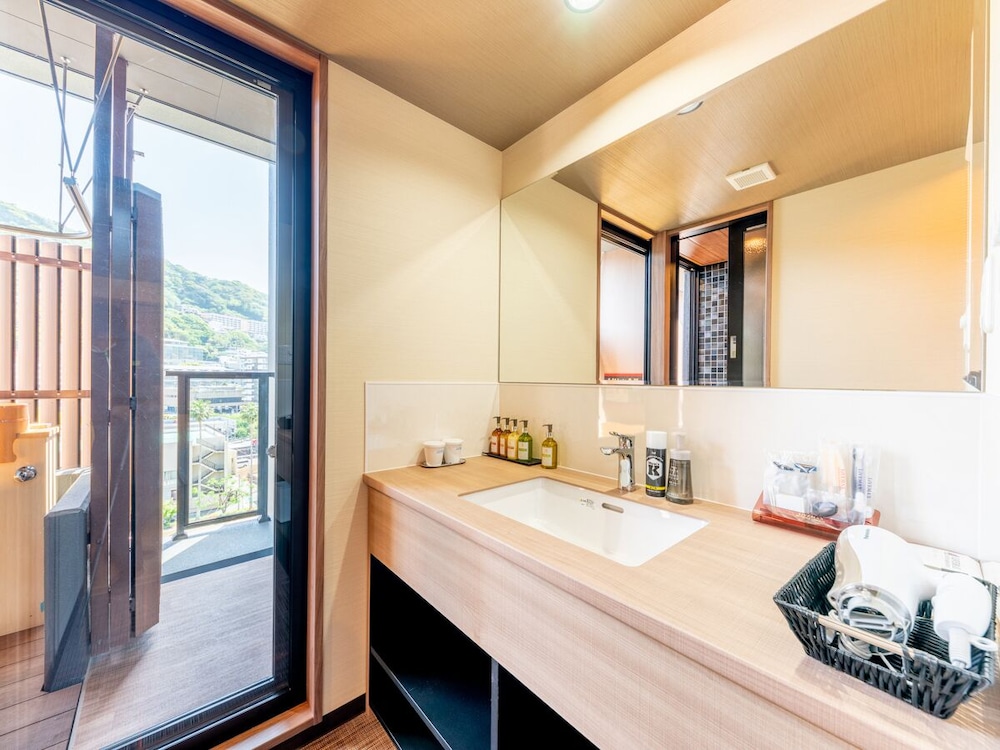 livemax resort atami ocean