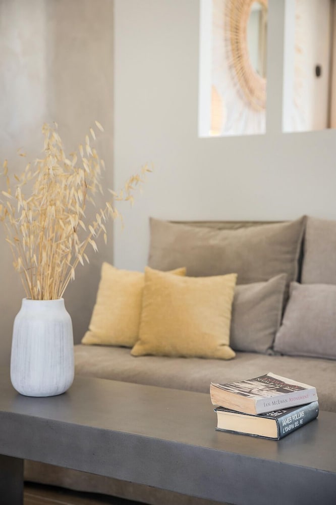 diana suites