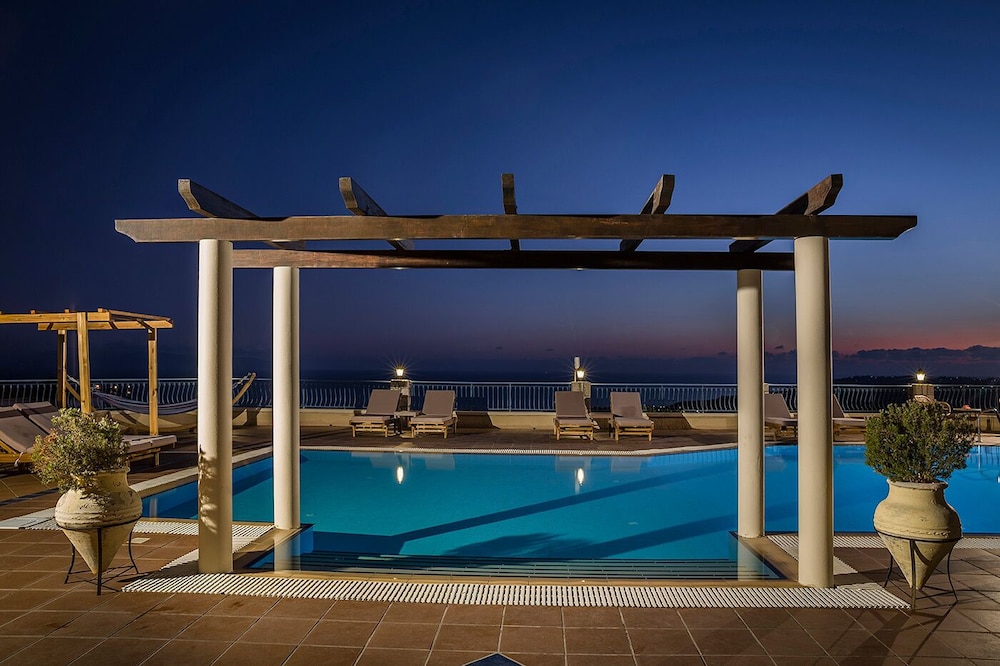 diana suites
