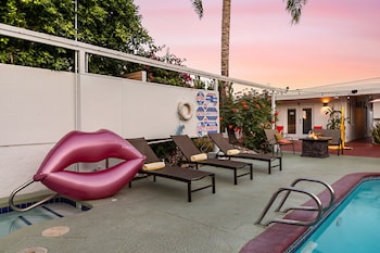 float palm springs adults only