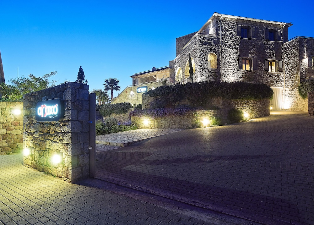 anaxo resort
