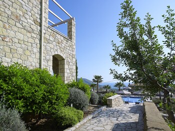 west mani