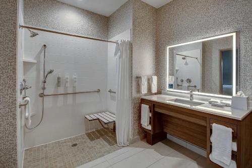 home2 suites by hilton burleson