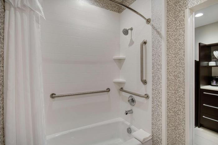 home2 suites by hilton burleson