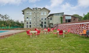 Treebo Vhyomaan Resort,Mahabaleshwar>>Avakali,3 star