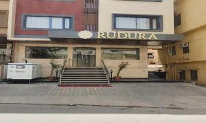 hotel rudura palace