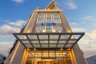fabhotel sapphire 83