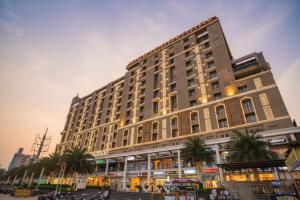 fabhotel sapphire 83