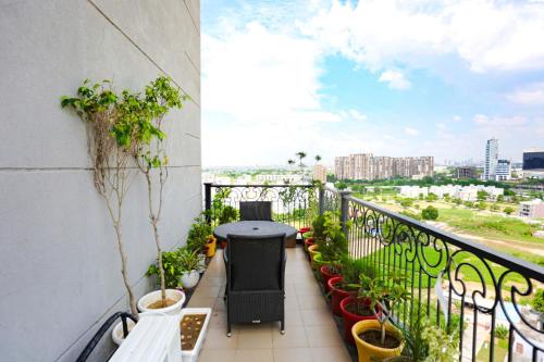 fabhotel sapphire 83