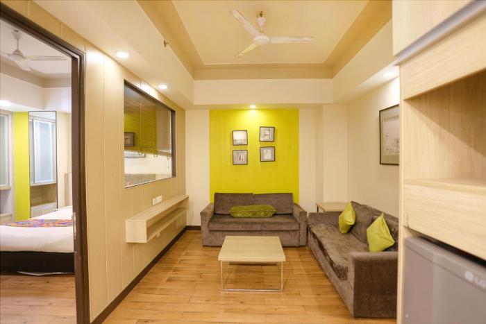 fabhotel sapphire 83