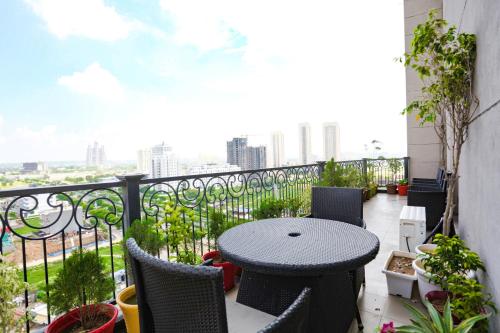 fabhotel sapphire 83