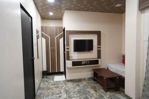 Igatpuri Hills Retreat,Mumbai Nasik Highway , Along Service Road, Plot No. 50, Ashwin Nagar, Talegaon Fata, Igatpuri,2 star