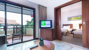 holiday inn resort batam by ihg