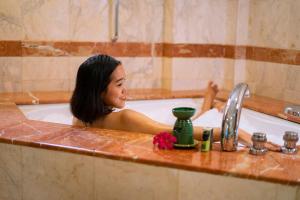 holiday inn resort batam by ihg