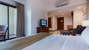 holiday inn resort batam by ihg