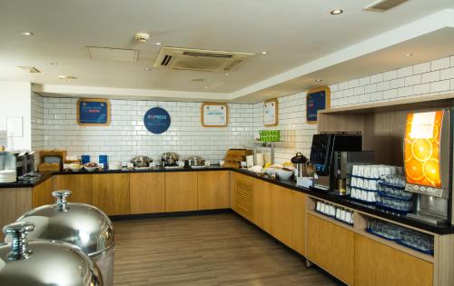 holiday inn express bath by ihg