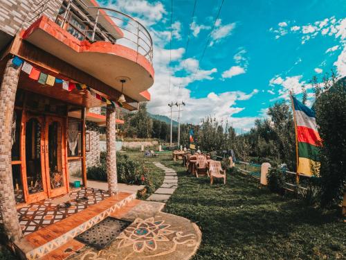 indian backpackers hostel
