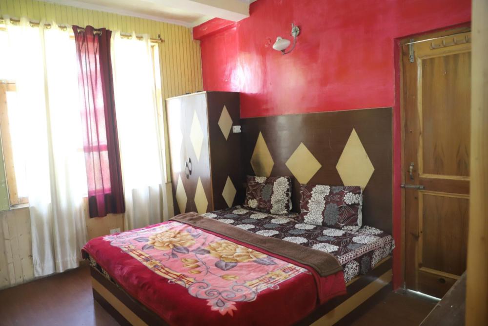 indian backpackers hostel
