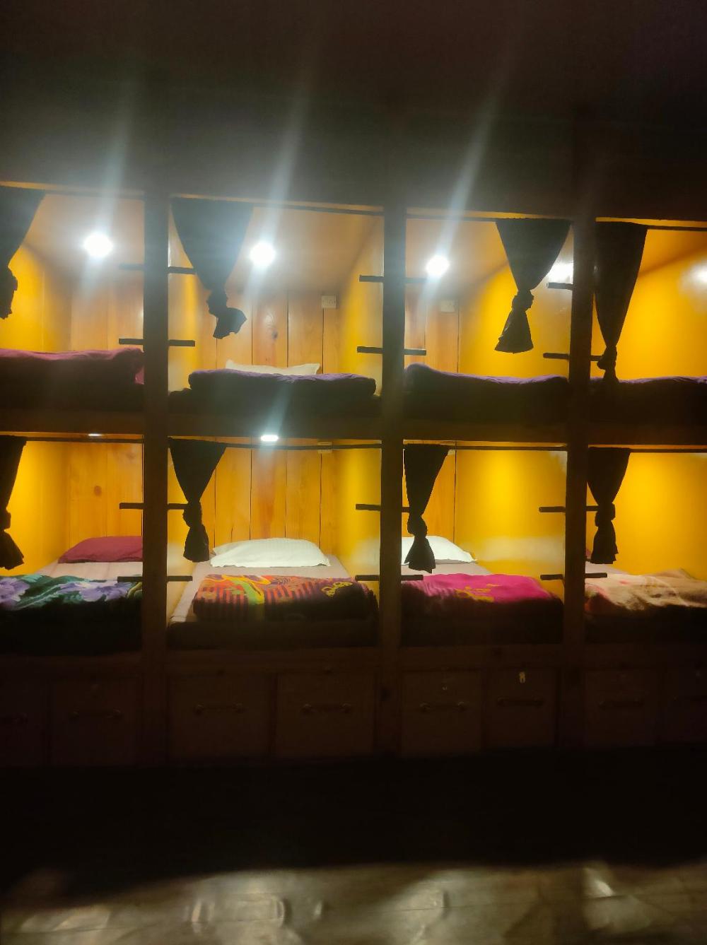 indian backpackers hostel