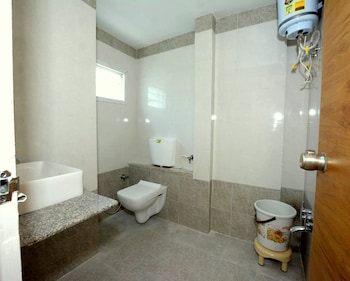hotel green leaf