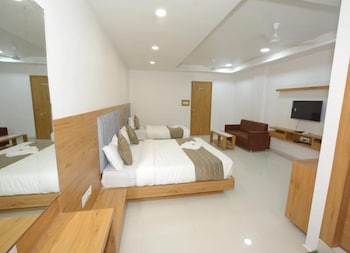 hotel green leaf