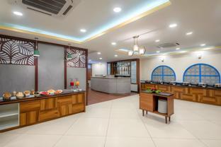 Blue Ocean Residency,Near Palace Ground,3 star