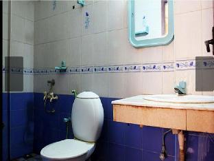 Equator,X7ww+M25, Azad Road, Near Saint Antonys Shrine, Kaloor, Ernakulam, Kochi, Kerala 682017,2.5 star