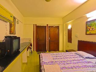 Equator,X7ww+M25, Azad Road, Near Saint Antonys Shrine, Kaloor, Ernakulam, Kochi, Kerala 682017,2.5 star