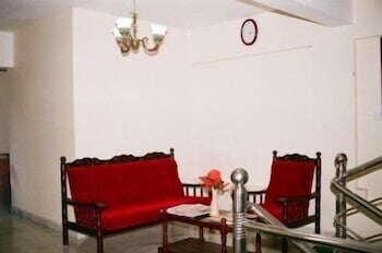 Equator,X7ww+M25, Azad Road, Near Saint Antonys Shrine, Kaloor, Ernakulam, Kochi, Kerala 682017,2.5 star