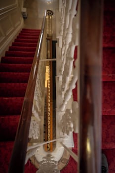 albany house