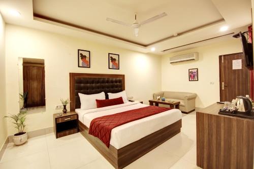 Rts Hotel,A-69 Nh-8, Near Igi Airport, Mahipalpur, New Delhi, Delhi 110037,2 star