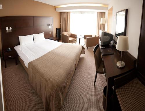 white sands hotel