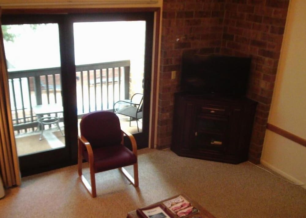 shadow mountain lodge