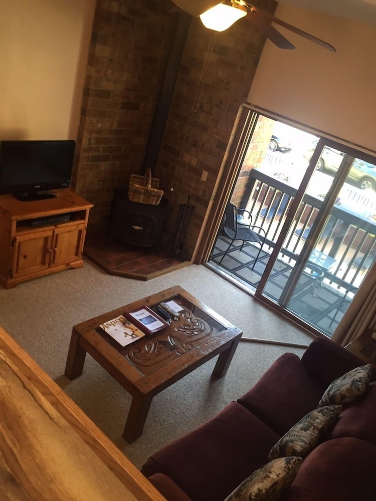 shadow mountain lodge