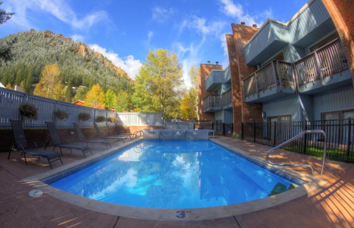 shadow mountain lodge