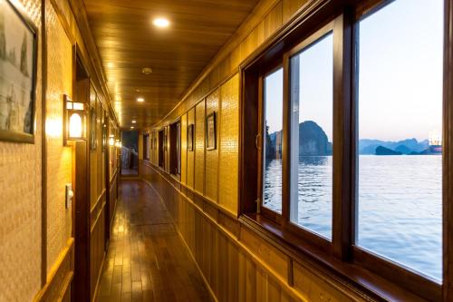 bhaya cruises