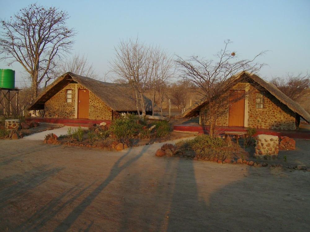 liya lodge and campsite