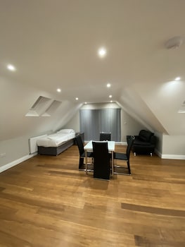 buckingham apartment