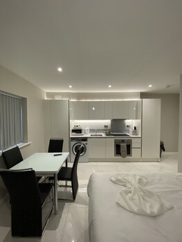 buckingham apartment