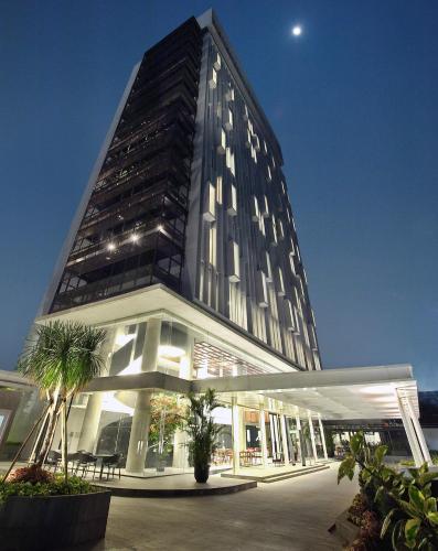 ra premiere simatupang